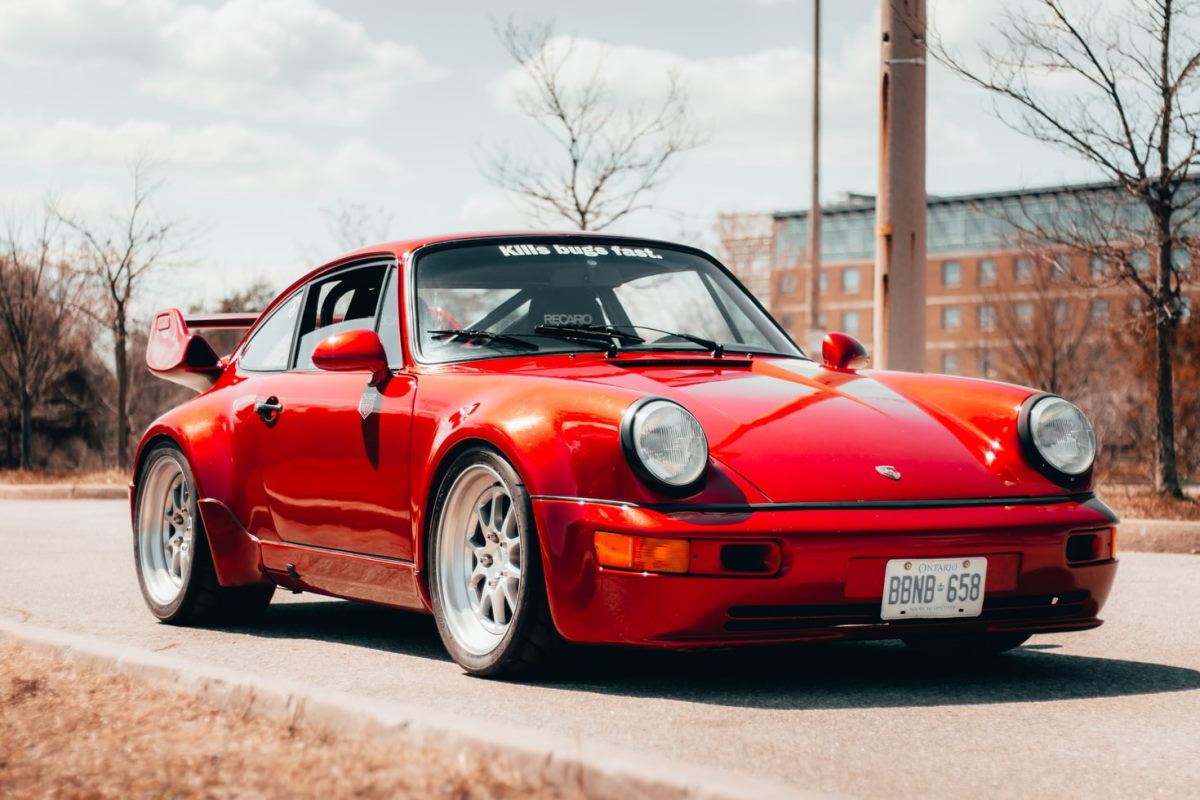 Crveni Porsche